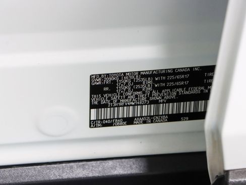 Used 2021 Toyota RAV4 LE image 31