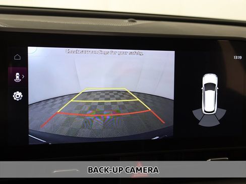 Used 2023 Kia Sportage EX image 6