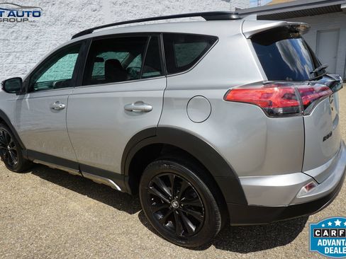 Used 2018 Toyota RAV4 Adventure AWD/4WD image 8