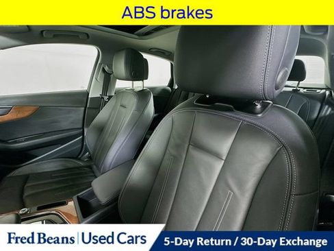Used 2023 Audi A4 2.0T Premium w/ Convenience Package AWD/4WD image 25