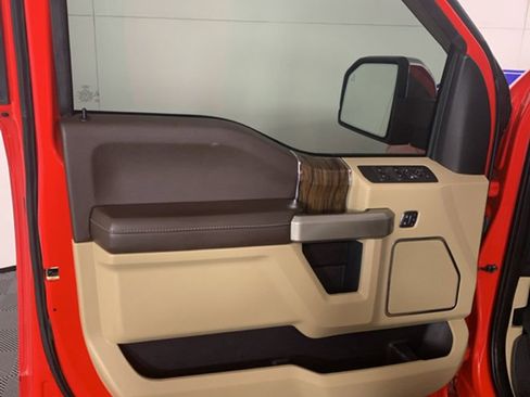 Used 2018 Ford F150 Lariat w/ Equipment Group 502A Luxury image 13