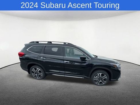Used 2024 Subaru Ascent Touring AWD/4WD image 2