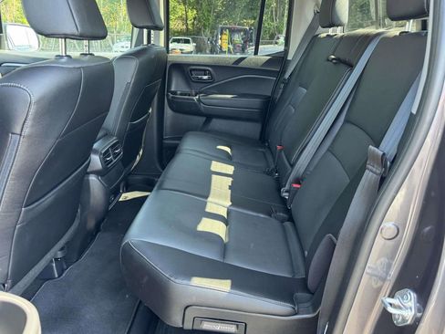 Used 2025 Honda Ridgeline RTL image 17