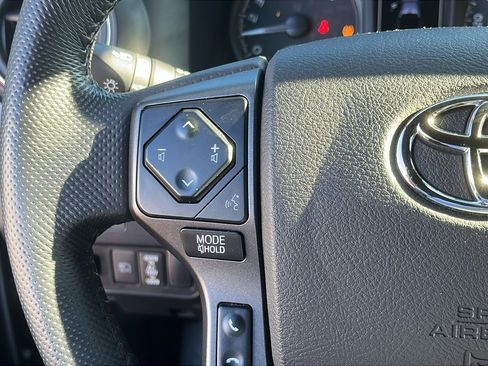 Used 2023 Toyota Tacoma TRD Off-Road image 12