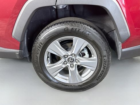 Used 2022 Toyota RAV4 XLE image 37