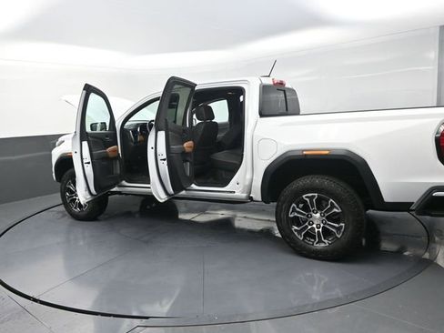 Used 2024 GMC Canyon AT4 w/ AT4 Premium Package image 20