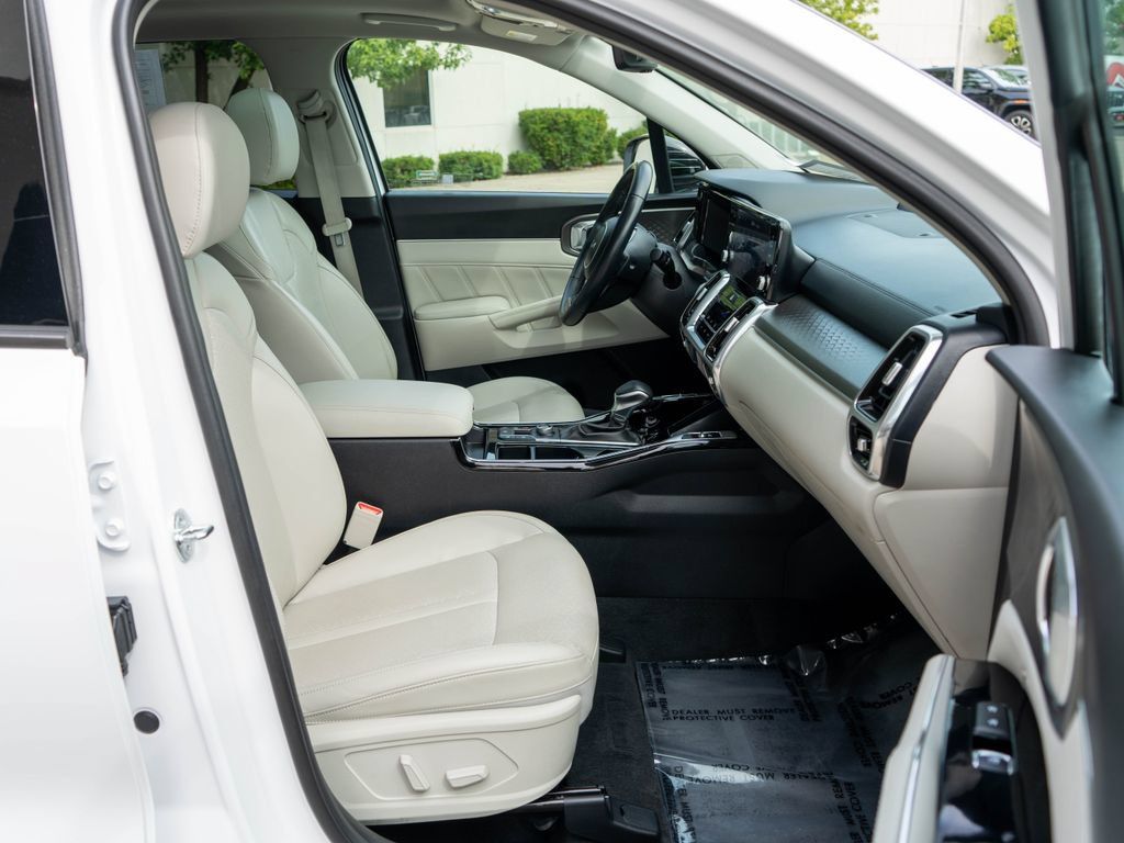 Certified 2023 Kia Sorento SX AWD/4WD image 10