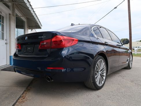 Used 2017 BMW 530i xDrive AWD/4WD image 8