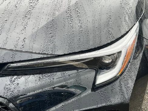 Certified 2025 Toyota Corolla SE image 9