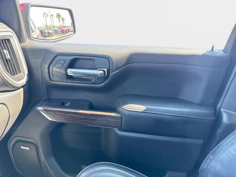 Used 2019 Chevrolet Silverado 1500 High Country w/ Technology Package image 27