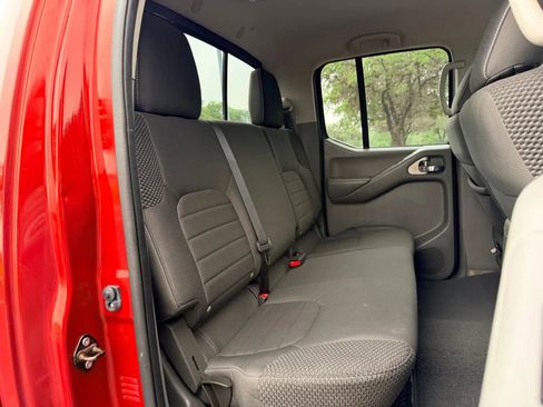 Used 2016 Nissan Frontier Desert Runner RWD image 19