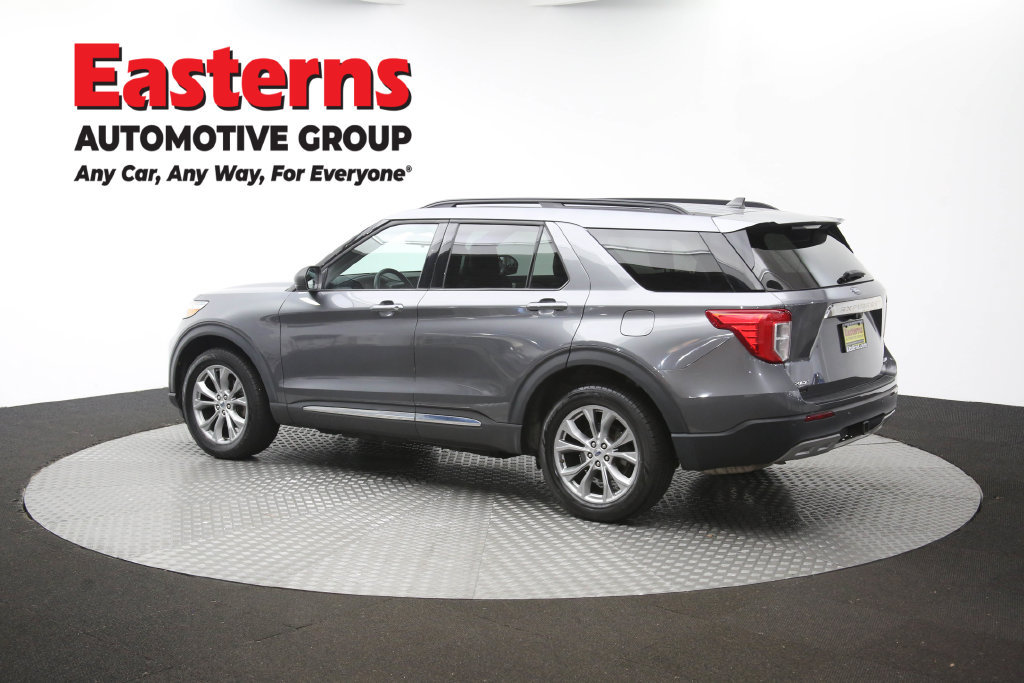 Used 2022 Ford Explorer XLT w/ Equipment Group 202A AWD/4WD image 67