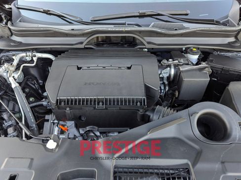 Used 2025 Honda Pilot Black Edition image 35
