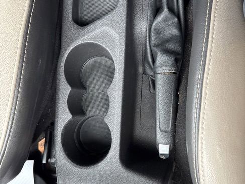 Used 2014 Ford Transit Connect XLT image 17