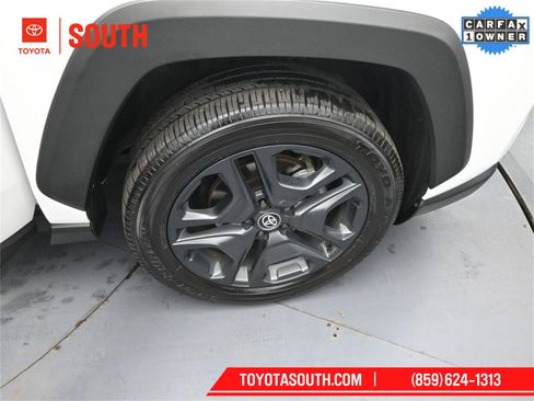 Used 2024 Toyota RAV4 Adventure image 29