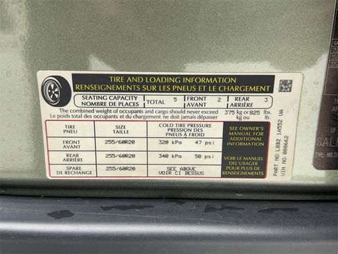 Used 2022 Land Rover Defender 110 SE image 55