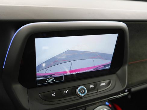 Used 2020 Chevrolet Camaro ZL1 RWD image 19