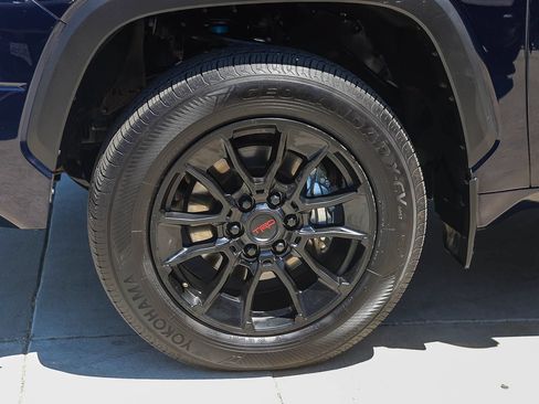 Used 2025 Toyota Tundra Limited w/ TRD Off-Road Package AWD/4WD image 9