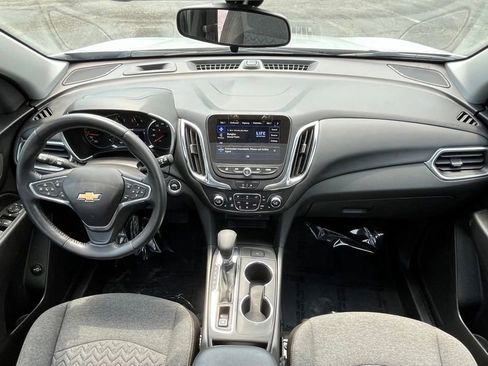 Certified 2022 Chevrolet Equinox LT FWD image 11