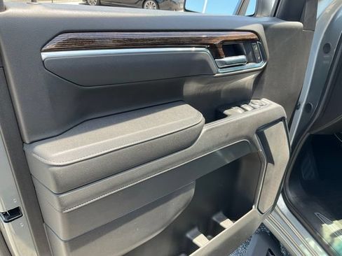 Certified 2025 GMC Sierra 1500 Elevation AWD/4WD image 7