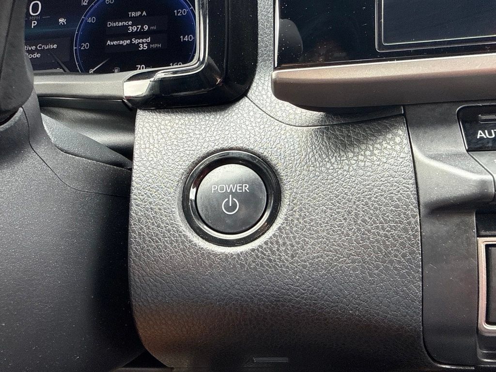 Used 2025 Toyota Camry XSE FWD image 15