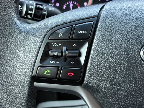 Used 2017 Hyundai Tucson SE AWD/4WD image 19
