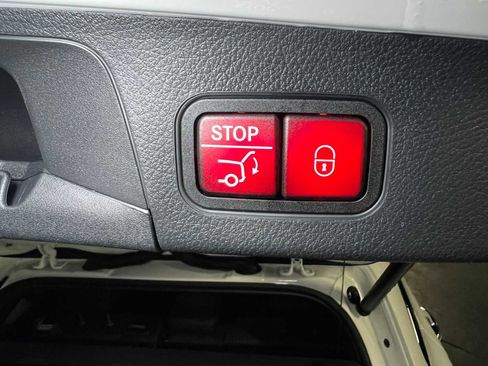 New 2026 Mercedes-Benz GLA 250 4MATIC image 17