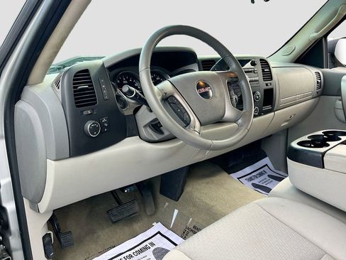 Used 2011 GMC Sierra 1500 SLE w/ SLE Preferred Package RWD image 9