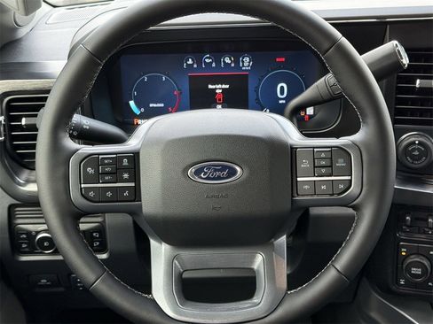 New 2026 Ford F250 Lariat w/ FX4 Off-Road Package image 32