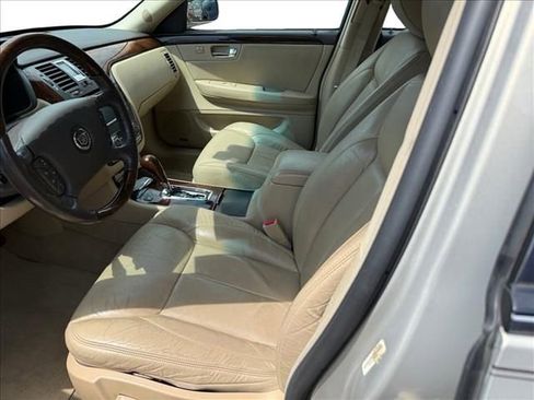 Used 2008 Cadillac DTS Performance FWD image 3