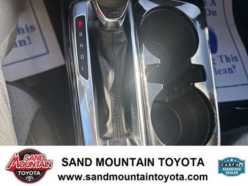 Used 2025 Chevrolet Trax LT image 21