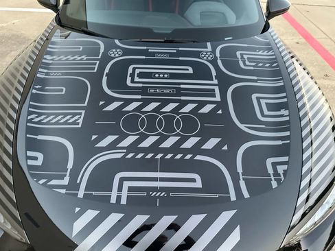 Used 2023 Audi RS e-tron GT image 19