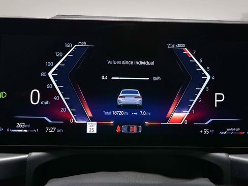 Used 2024 BMW 330i Sedan w/ Premium Package image 13