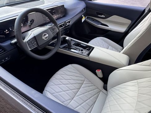 New 2026 Nissan Sentra SL w/ Floor Mat Package FWD image 30
