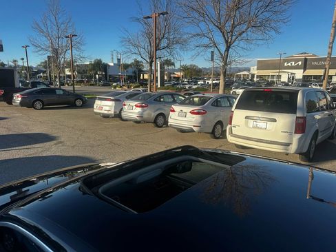 Used 2014 Volkswagen Passat 1.8T SEL Premium image 29