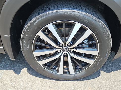 Certified 2023 Nissan Pathfinder Platinum AWD/4WD image 8