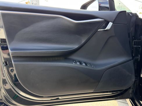 Used 2018 Tesla Model S 75D image 13