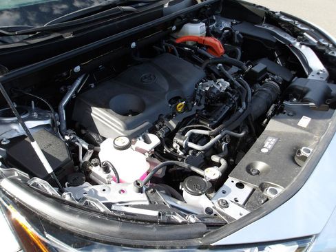 Used 2025 Toyota RAV4 LE AWD/4WD image 21