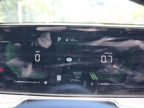 Certified 2024 Kia Sorento S w/ Panoramic Sunroof Package FWD image 29
