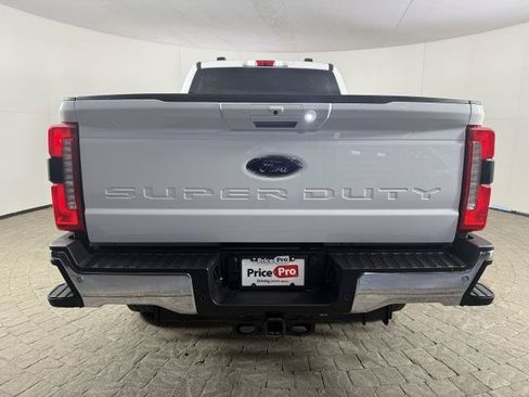 Certified 2025 Ford F250 Lariat AWD/4WD image 7