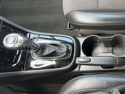 Used 2020 Buick Encore Preferred w/ Safety Package FWD image 55