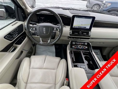 Used 2018 Lincoln Navigator Reserve w/ Technology Package image 15