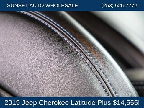Used 2019 Jeep Cherokee Latitude Plus AWD/4WD image 67