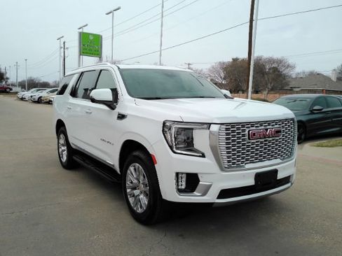 Used 2024 GMC Yukon Denali image 4