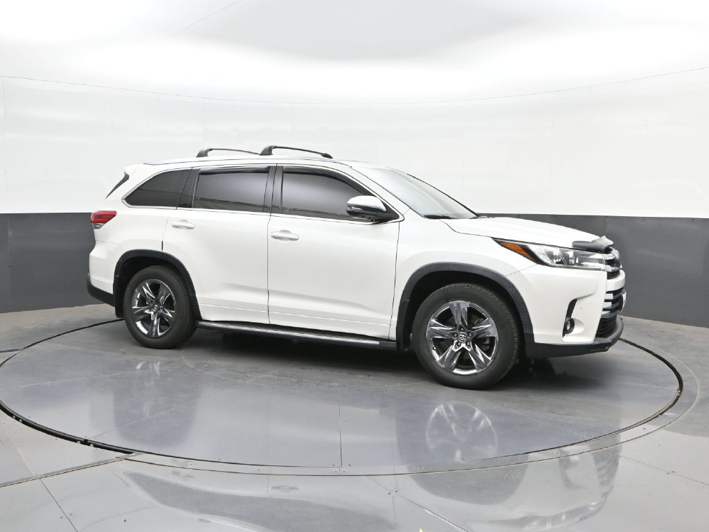 Used 2019 Toyota Highlander Limited Platinum AWD/4WD image 16