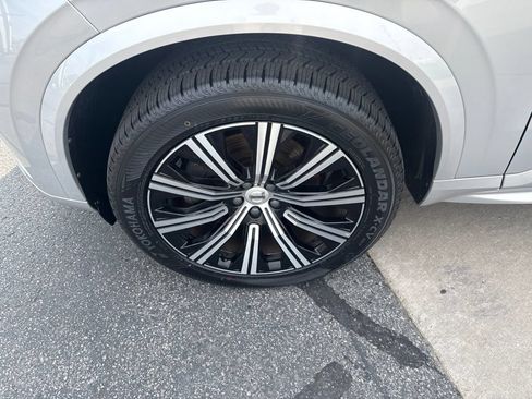 Certified 2023 Volvo XC90 B5 Core w/ Protection Package Premier AWD/4WD image 11