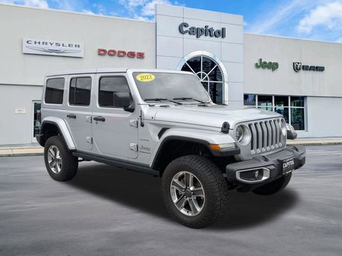Used 2023 Jeep Wrangler Unlimited Sahara w/ Dual Top Group AWD/4WD image 1