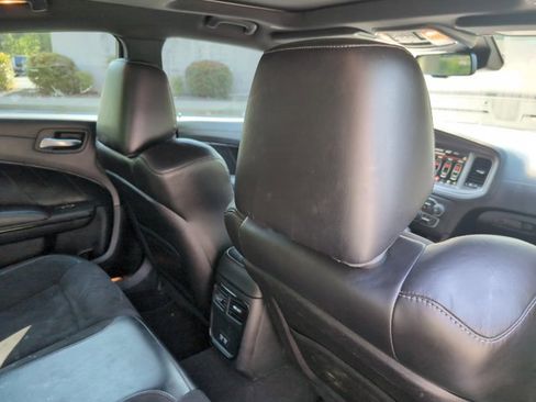 Used 2023 Dodge Charger R/T w/ Plus Group RWD image 22
