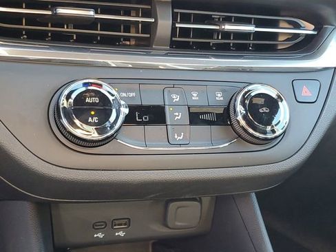 New 2026 Buick Envista Preferred w/ Convenience II Package image 17