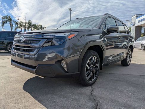 New 2025 Subaru Forester Premium image 8
